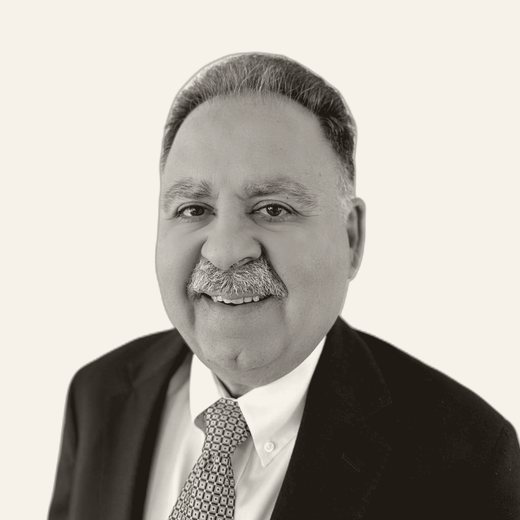 Dr. Roland Menassa